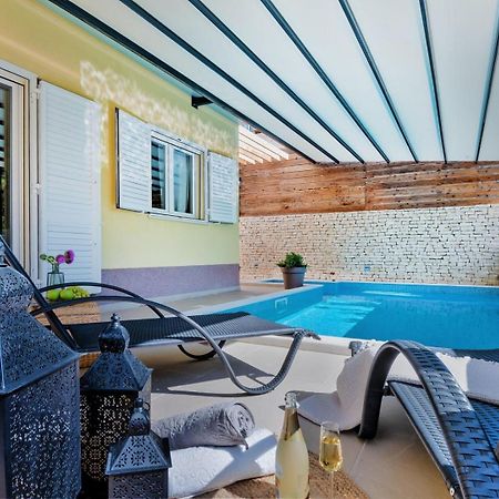 Luxury Villa Lelu With Heated Saltwater Pool, Parking, High Speed Internet, Bbq, Žrnovnica Exterior foto