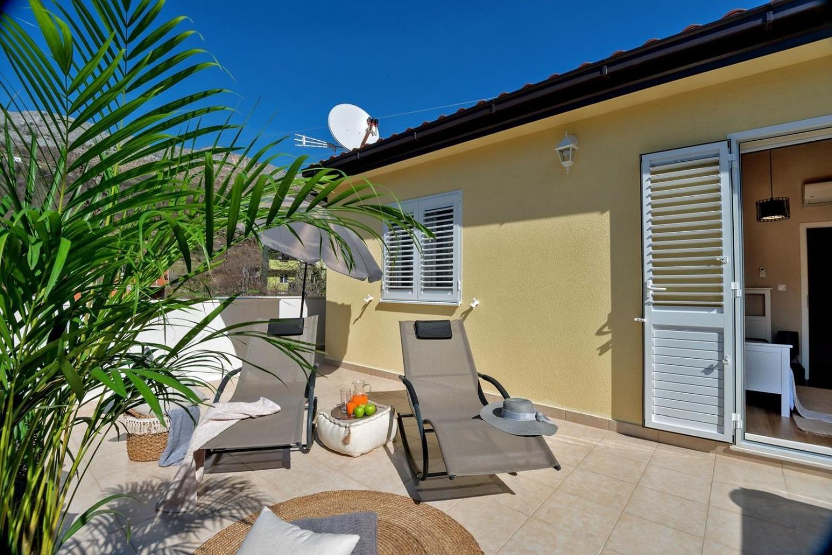 Luxury Villa Lelu With Heated Saltwater Pool, Parking, High Speed Internet, Bbq, Žrnovnica Exterior foto