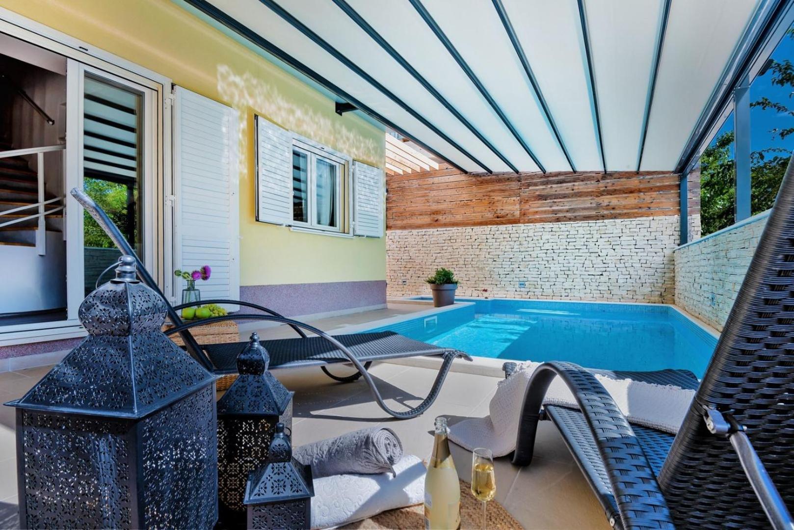 Luxury Villa Lelu With Heated Saltwater Pool, Parking, High Speed Internet, Bbq, Žrnovnica Exterior foto