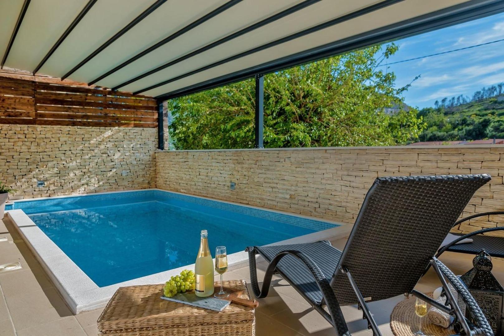 Luxury Villa Lelu With Heated Saltwater Pool, Parking, High Speed Internet, Bbq, Žrnovnica Exterior foto